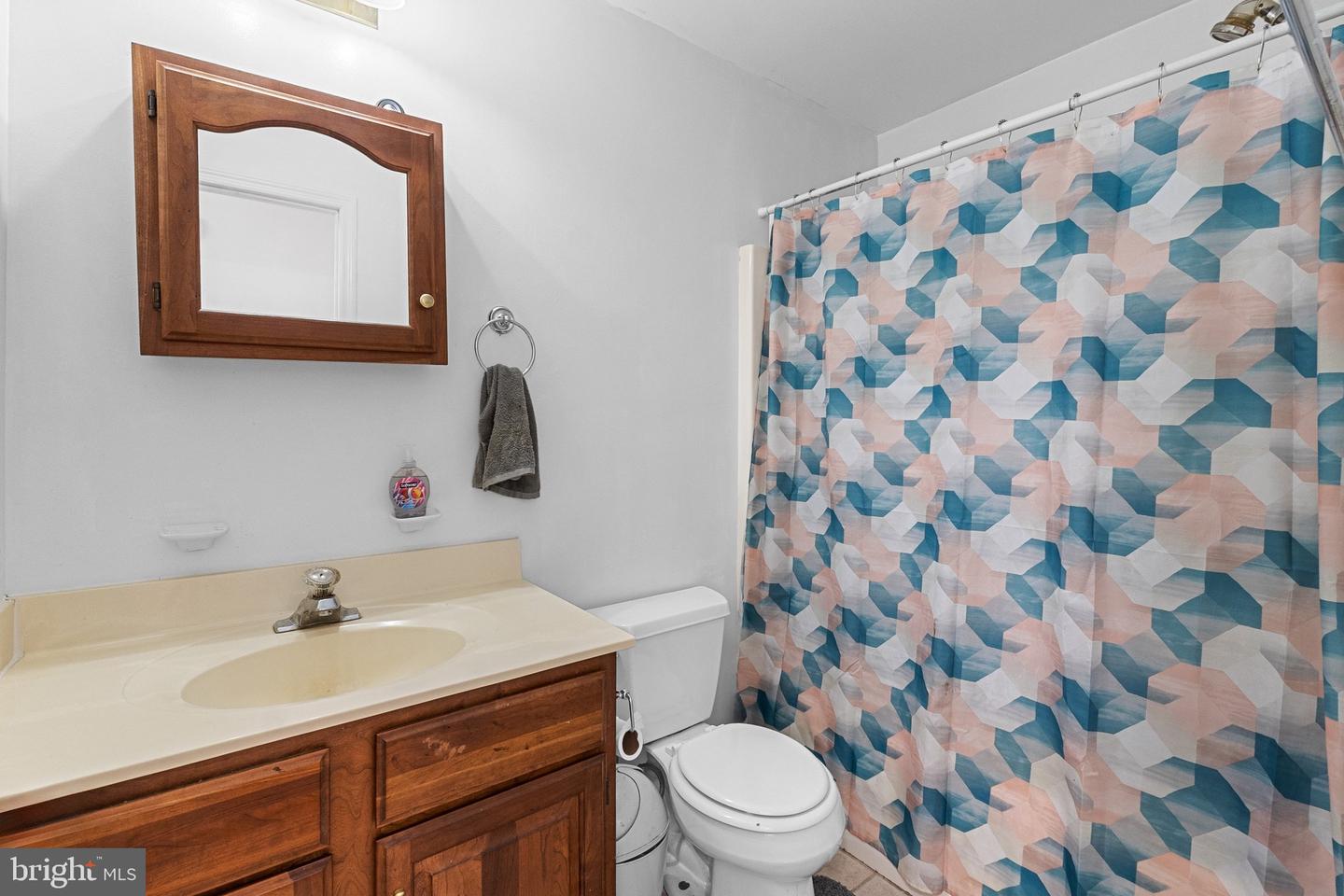 121 SWEETBRIAR LN, WINCHESTER, Virginia 22603, 4 Bedrooms Bedrooms, ,3 BathroomsBathrooms,Residential,For sale,121 SWEETBRIAR LN,VAFV2022674 MLS # VAFV2022674