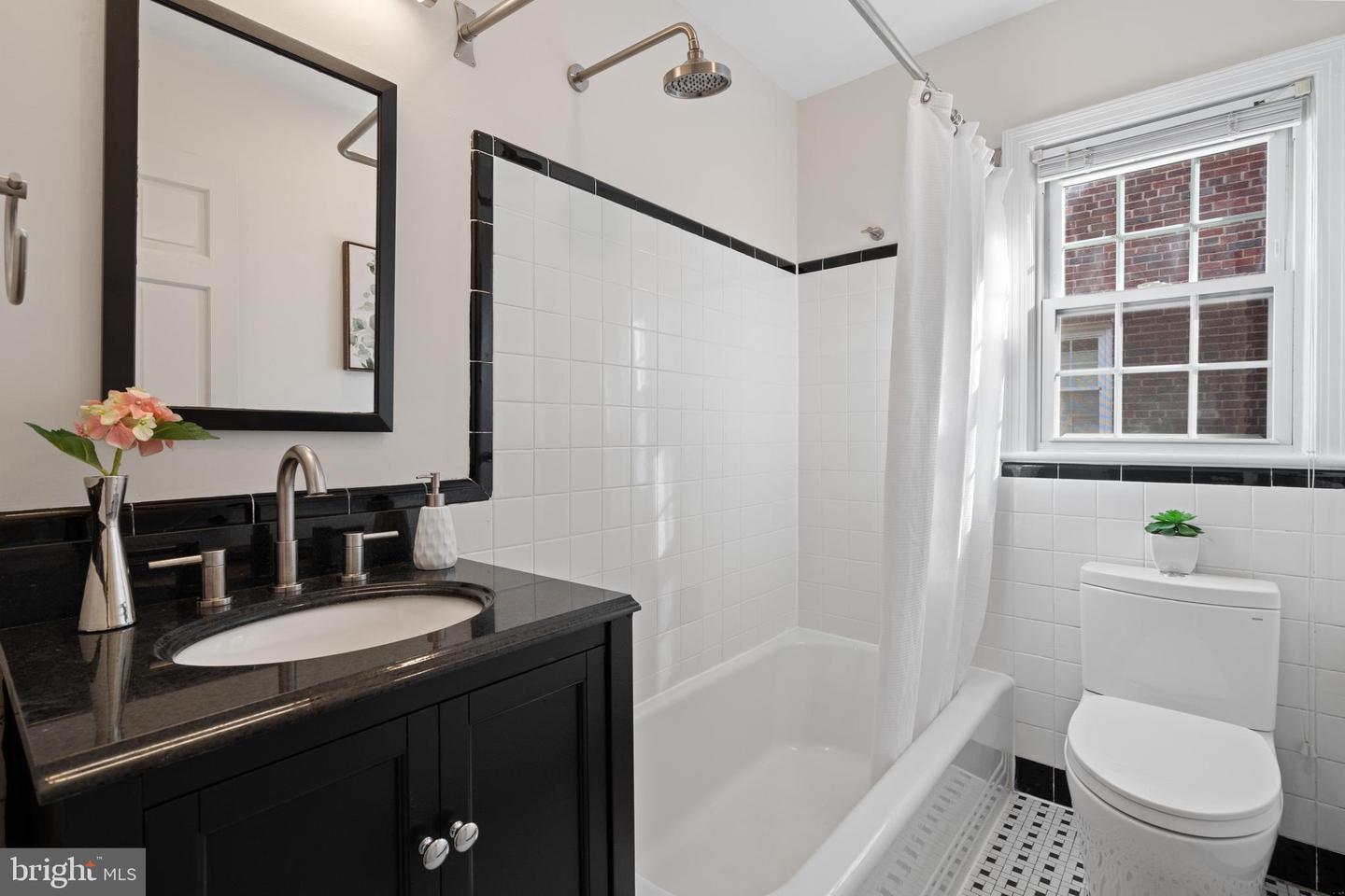 721 N NELSON ST, ARLINGTON, Virginia 22203, 3 Bedrooms Bedrooms, ,2 BathroomsBathrooms,Residential,For sale,721 N NELSON ST,VAAR2049690 MLS # VAAR2049690