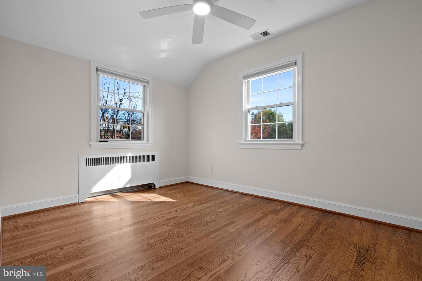 721 N NELSON ST, ARLINGTON, Virginia 22203, 3 Bedrooms Bedrooms, ,2 BathroomsBathrooms,Residential,For sale,721 N NELSON ST,VAAR2049690 MLS # VAAR2049690