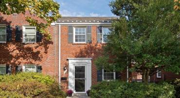 721 N NELSON ST, ARLINGTON, Virginia 22203, 3 Bedrooms Bedrooms, ,2 BathroomsBathrooms,Residential,For sale,721 N NELSON ST,VAAR2049690 MLS # VAAR2049690