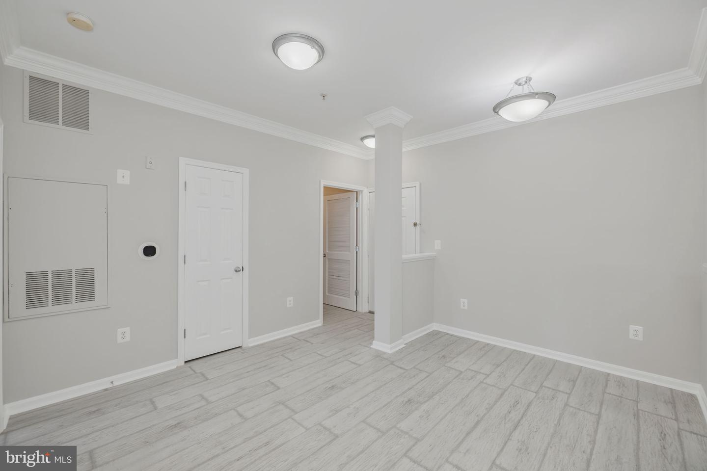 4854 EISENHOWER AVE #443, ALEXANDRIA, Virginia 22304, 1 Bedroom Bedrooms, ,1 BathroomBathrooms,Residential,For sale,4854 EISENHOWER AVE #443,VAAX2039170 MLS # VAAX2039170