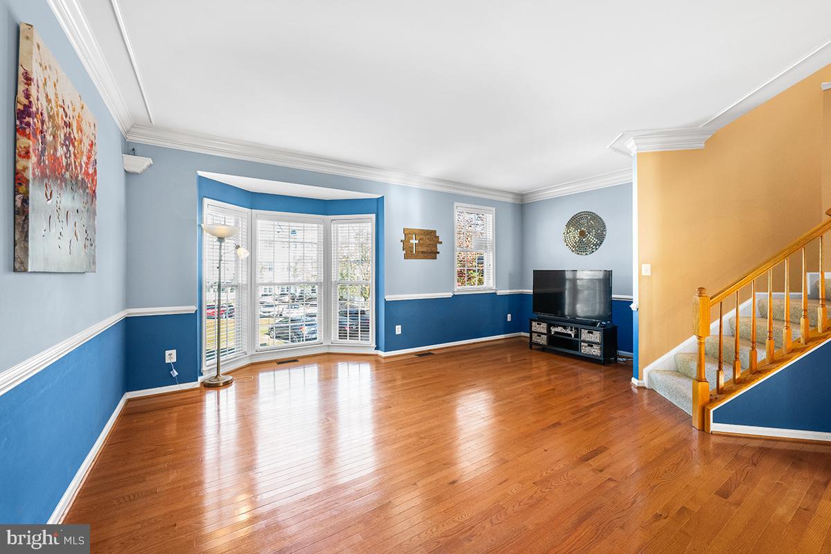 8245 LAMBERTS LN, ALEXANDRIA, Virginia 22309, 3 Bedrooms Bedrooms, ,2 BathroomsBathrooms,Residential,For sale,8245 LAMBERTS LN,VAFX2208878 MLS # VAFX2208878