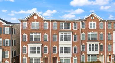 4585 WHITTEMORE PL #1221, FAIRFAX, Virginia 22030, 3 Bedrooms Bedrooms, ,2 BathroomsBathrooms,Residential,For sale,4585 WHITTEMORE PL #1221,VAFX2208972 MLS # VAFX2208972