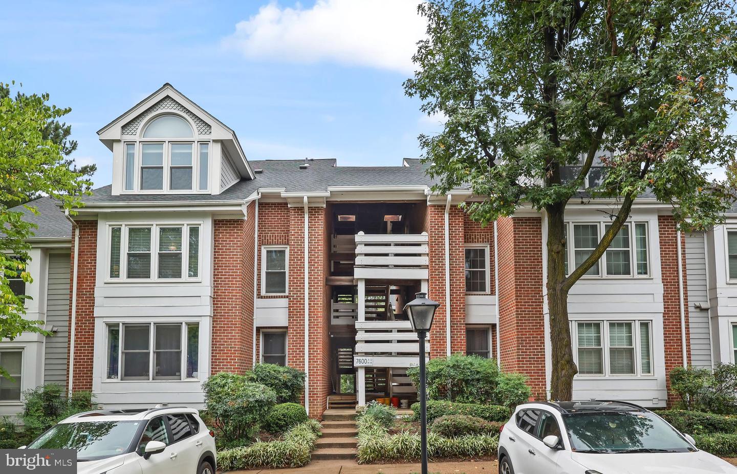 7600-C LAKESIDE VILLAGE DR #C, FALLS CHURCH, Virginia 22042, 2 Bedrooms Bedrooms, 7 Rooms Rooms,2 BathroomsBathrooms,Residential,For sale,7600-C LAKESIDE VILLAGE DR #C,VAFX2209418 MLS # VAFX2209418