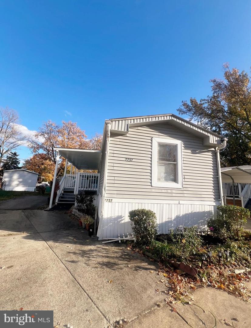 7757 THRUSH CT, ALEXANDRIA, Virginia 22306, 2 Bedrooms Bedrooms, ,1 BathroomBathrooms,Residential,For sale,7757 THRUSH CT,VAFX2209590 MLS # VAFX2209590