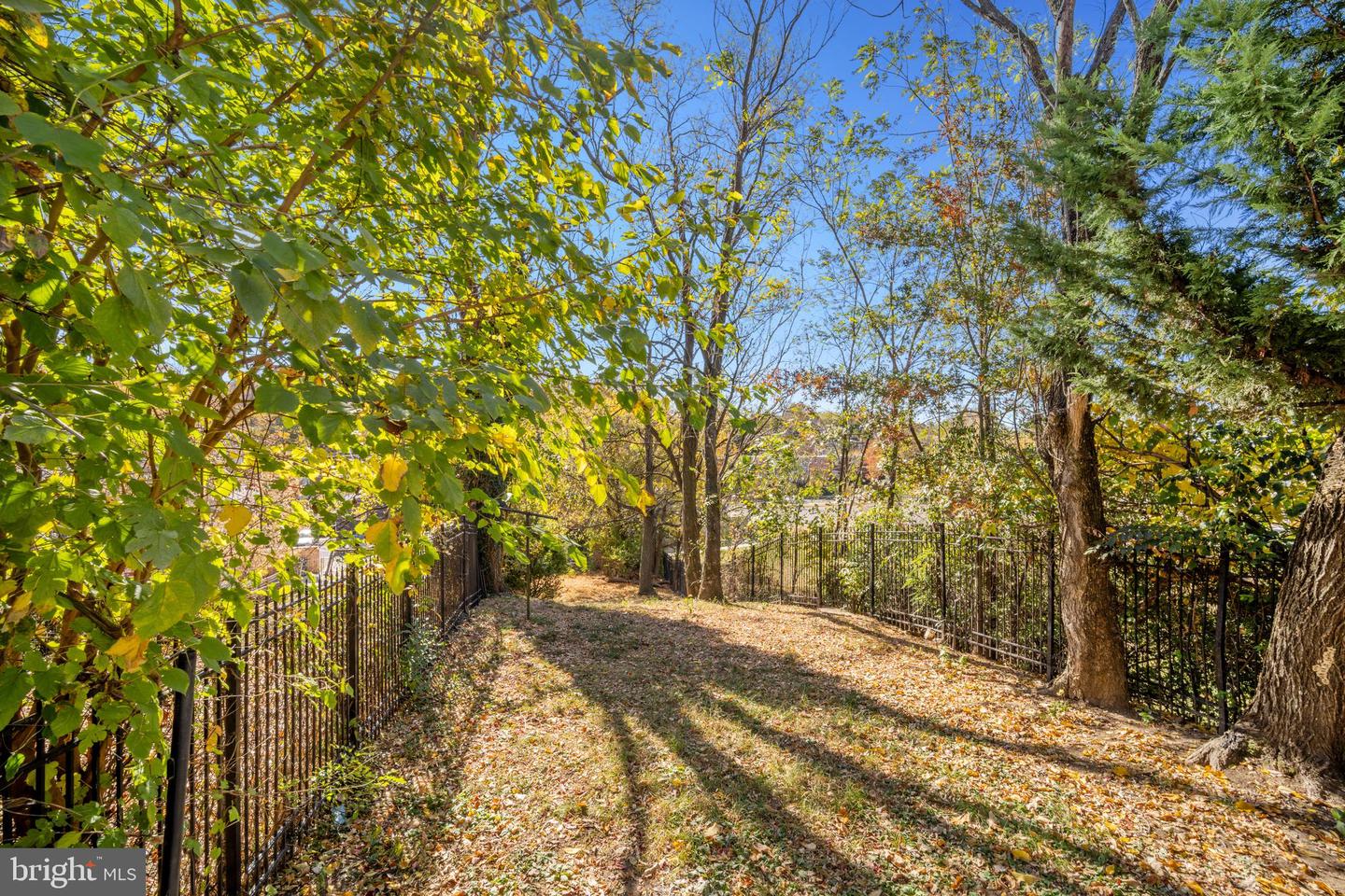 4035 BENNING RD NE, WASHINGTON, District Of Columbia 20019, 3 Bedrooms Bedrooms, 7 Rooms Rooms,2 BathroomsBathrooms,Residential,For sale,4035 BENNING RD NE,DCDC2165686 MLS # DCDC2165686