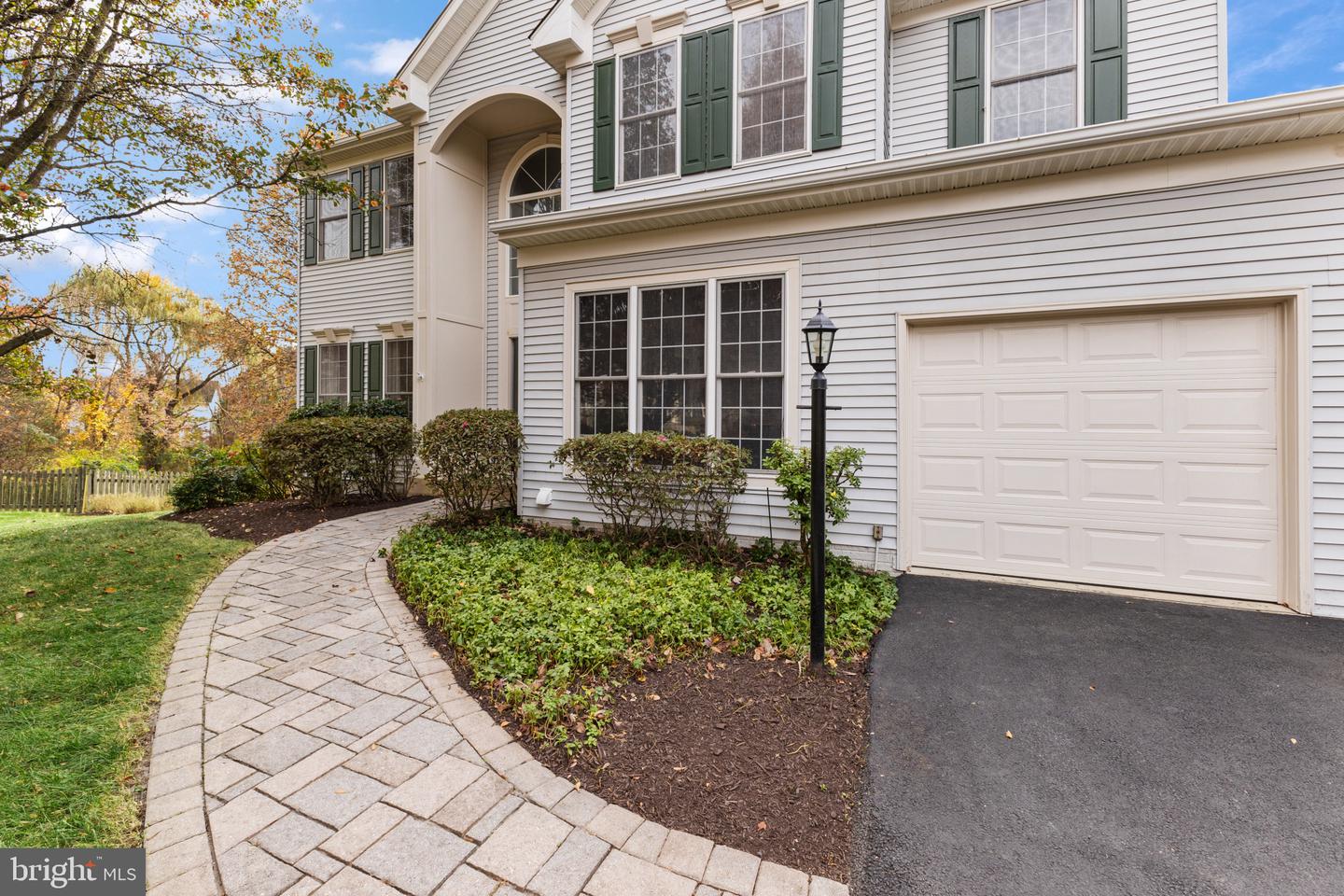 20879 YELLOWBLOOM CT, ASHBURN, Virginia 20147, 5 Bedrooms Bedrooms, ,3 BathroomsBathrooms,Residential,For sale,20879 YELLOWBLOOM CT,VALO2082594 MLS # VALO2082594