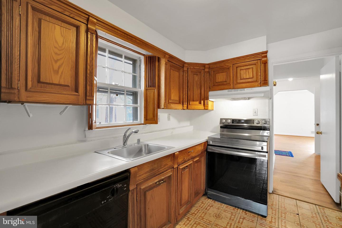 2905 TILDEN ST NW, WASHINGTON, District Of Columbia 20008, 3 Bedrooms Bedrooms, ,3 BathroomsBathrooms,Residential,For sale,2905 TILDEN ST NW,DCDC2166304 MLS # DCDC2166304