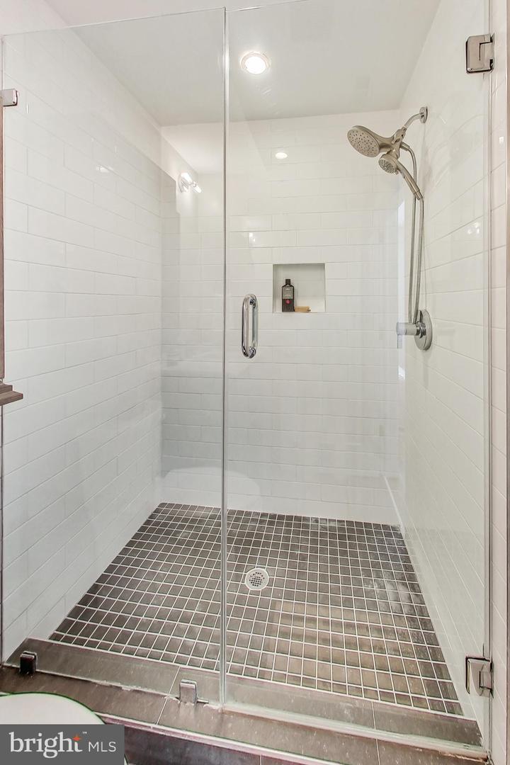 2221 M ST NE #202, WASHINGTON, District Of Columbia 20002, 1 Bedroom Bedrooms, ,1 BathroomBathrooms,Residential,For sale,2221 M ST NE #202,DCDC2167260 MLS # DCDC2167260