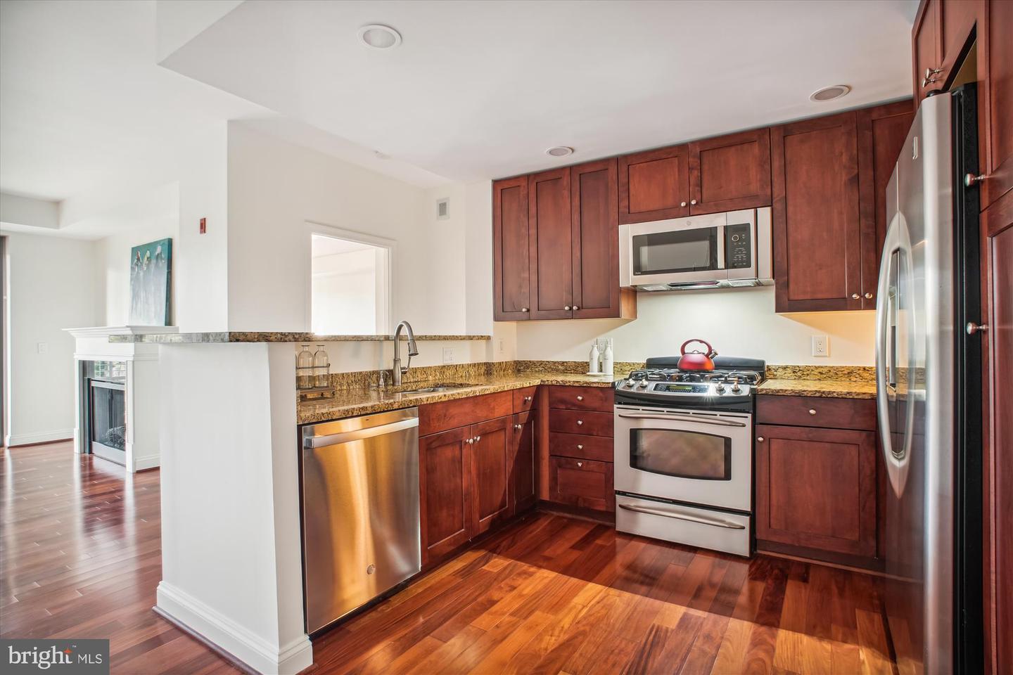 513 W BROAD ST #503, FALLS CHURCH, Virginia 22046, 2 Bedrooms Bedrooms, ,2 BathroomsBathrooms,Residential,For sale,513 W BROAD ST #503,VAFA2002612 MLS # VAFA2002612