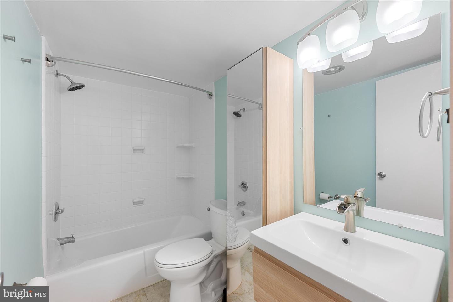 3001 VEAZEY TER NW, WASHINGTON, District Of Columbia 20008, 1 Bedroom Bedrooms, ,1 BathroomBathrooms,Residential,For sale,3001 VEAZEY TER NW,DCDC2167760 MLS # DCDC2167760