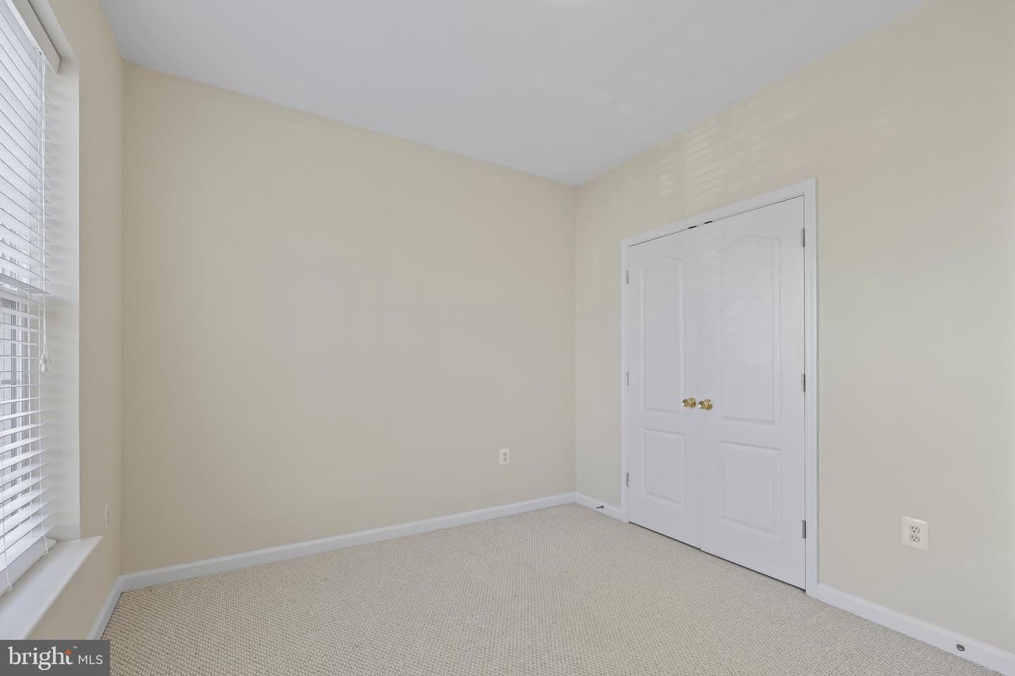 9710 HANDERSON PL #UNIT 204, MANASSAS PARK, Virginia 20111, 2 Bedrooms Bedrooms, 4 Rooms Rooms,2 BathroomsBathrooms,Residential,For sale,9710 HANDERSON PL #UNIT 204,VAMP2002620 MLS # VAMP2002620