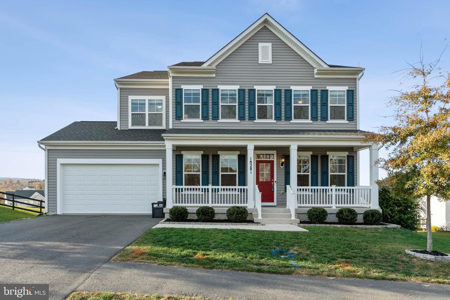 18281 PRESIDIO PL, ROUND HILL, Virginia 20141, 4 Bedrooms Bedrooms, ,3 BathroomsBathrooms,Residential,For sale,18281 PRESIDIO PL,VALO2083112 MLS # VALO2083112