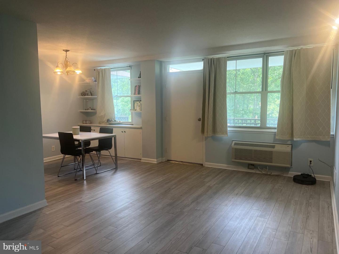 2030 N ADAMS ST #607, ARLINGTON, Virginia 22201, 2 Bedrooms Bedrooms, ,1 BathroomBathrooms,Residential,For sale,2030 N ADAMS ST #607,VAAR2050450 MLS # VAAR2050450