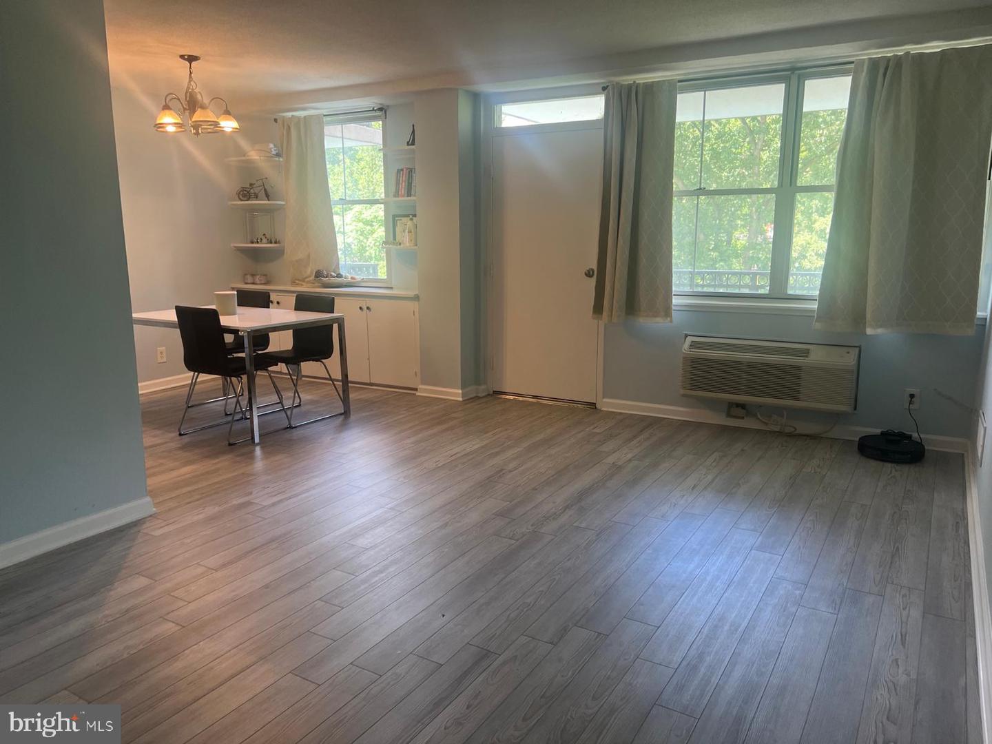 2030 N ADAMS ST #607, ARLINGTON, Virginia 22201, 2 Bedrooms Bedrooms, ,1 BathroomBathrooms,Residential,For sale,2030 N ADAMS ST #607,VAAR2050450 MLS # VAAR2050450