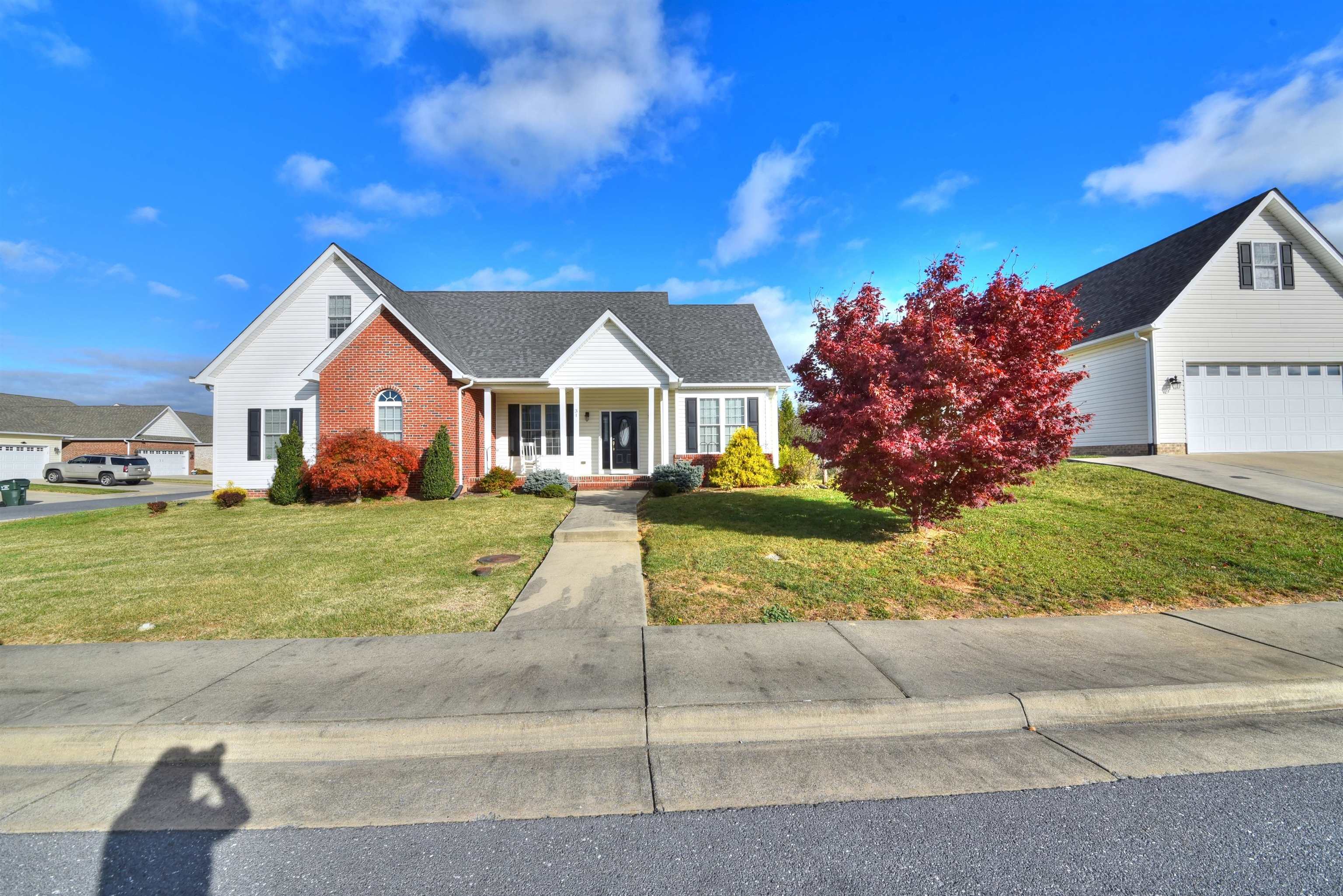 31 MAHOGANY DR, STUARTS DRAFT, Virginia 24477, 3 Bedrooms Bedrooms, ,2 BathroomsBathrooms,Residential,31 MAHOGANY DR,658632 MLS # 658632