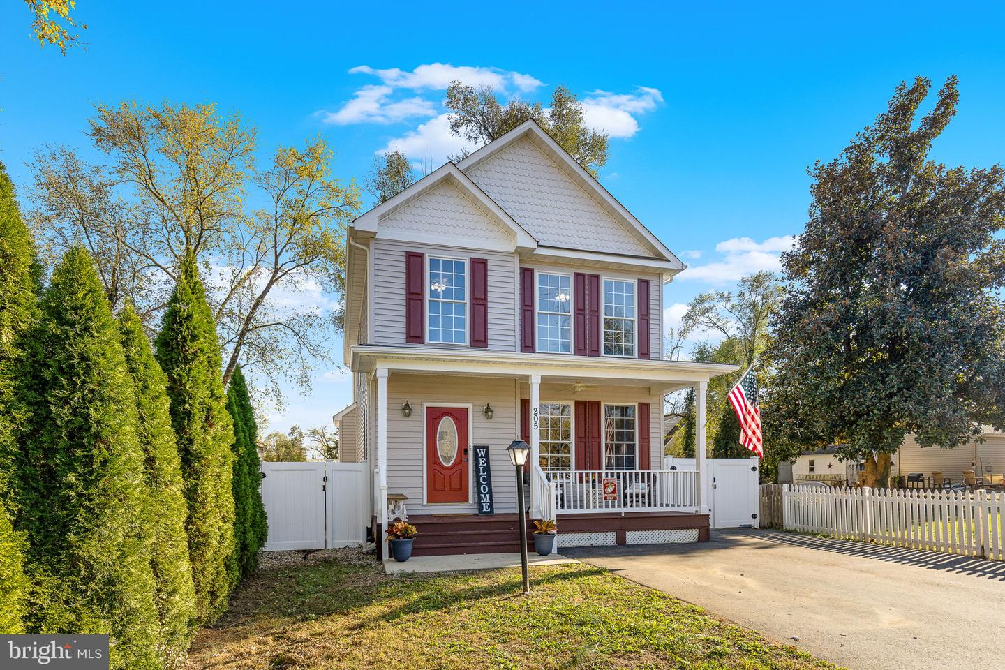 205 LEONARD RD, FREDERICKSBURG, Virginia 22405, 3 Bedrooms Bedrooms, ,2 BathroomsBathrooms,Residential,For sale,205 LEONARD RD,VAST2034068 MLS # VAST2034068