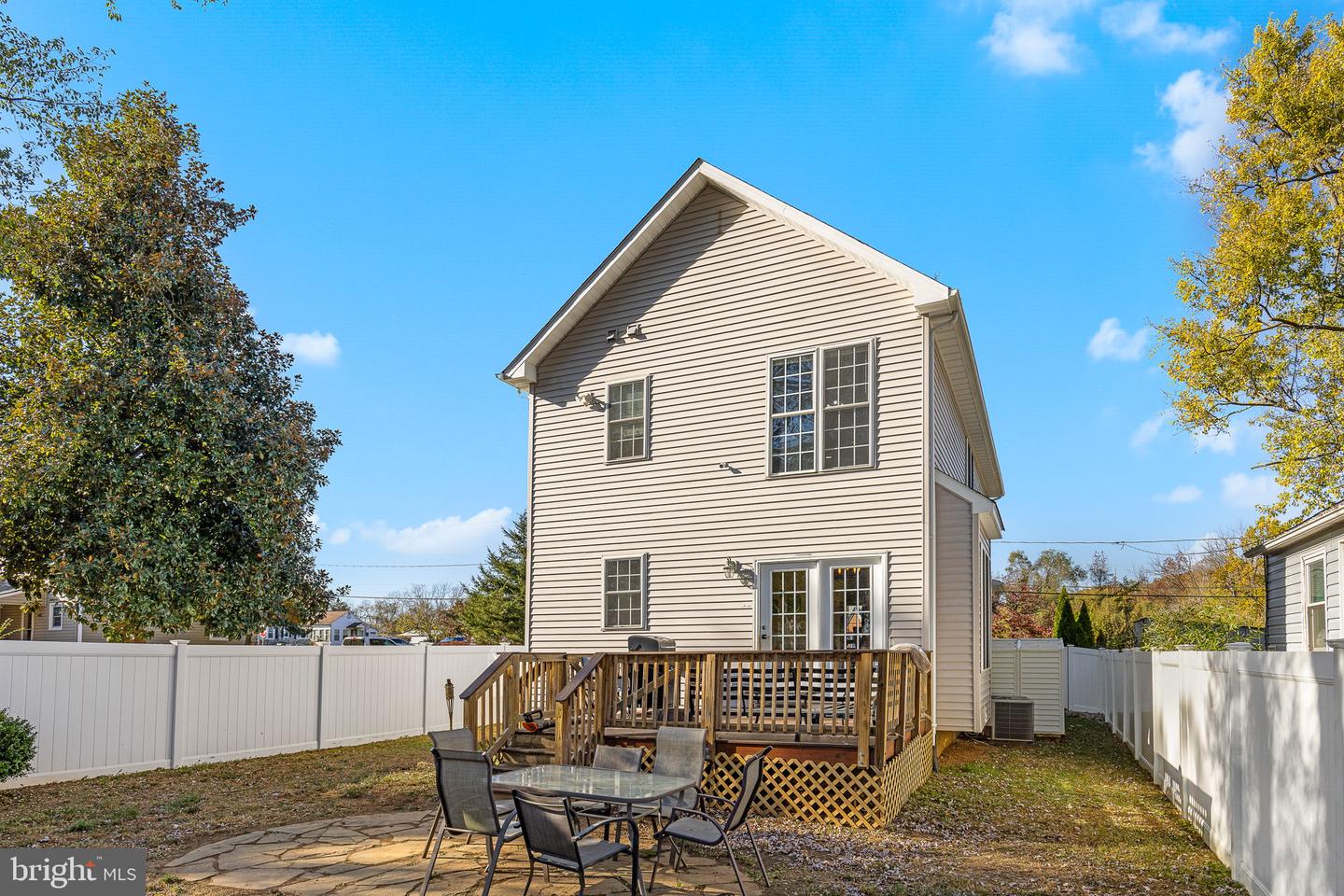 205 LEONARD RD, FREDERICKSBURG, Virginia 22405, 3 Bedrooms Bedrooms, ,2 BathroomsBathrooms,Residential,For sale,205 LEONARD RD,VAST2034068 MLS # VAST2034068