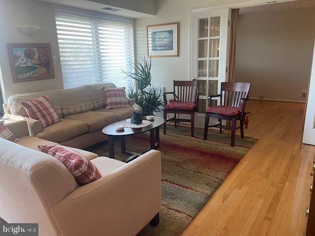 309 YOAKUM PKWY #1001, ALEXANDRIA, Virginia 22304, 3 Bedrooms Bedrooms, ,3 BathroomsBathrooms,Residential,For sale,309 YOAKUM PKWY #1001,VAAX2039450 MLS # VAAX2039450