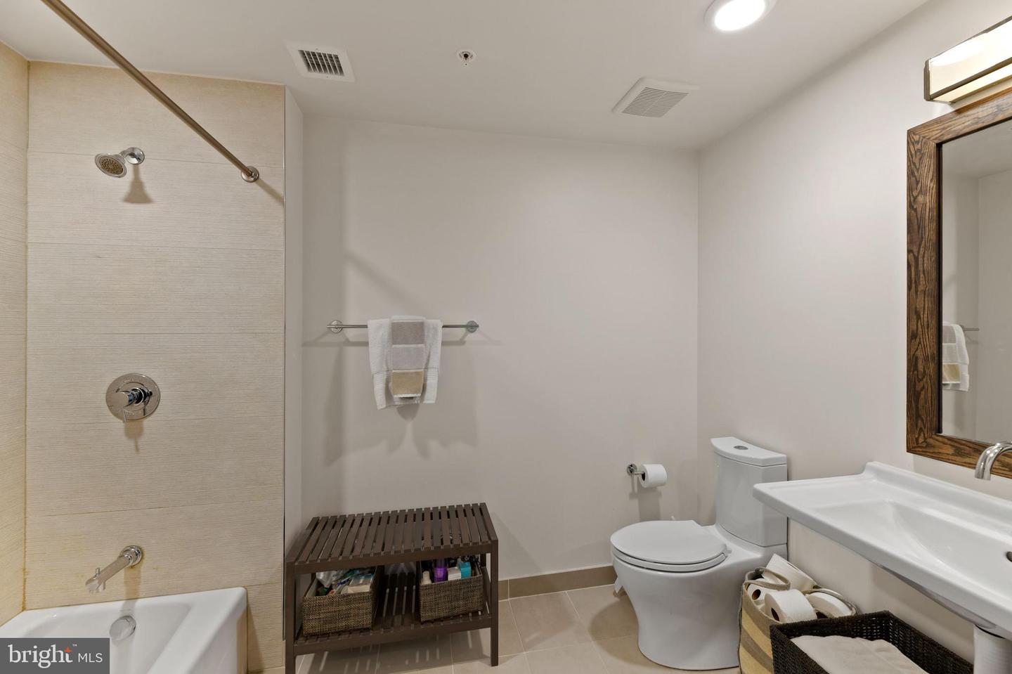 525 WATER ST SW #326, WASHINGTON, District Of Columbia 20024, 1 Bedroom Bedrooms, ,1 BathroomBathrooms,Residential,For sale,525 WATER ST SW #326,DCDC2168074 MLS # DCDC2168074