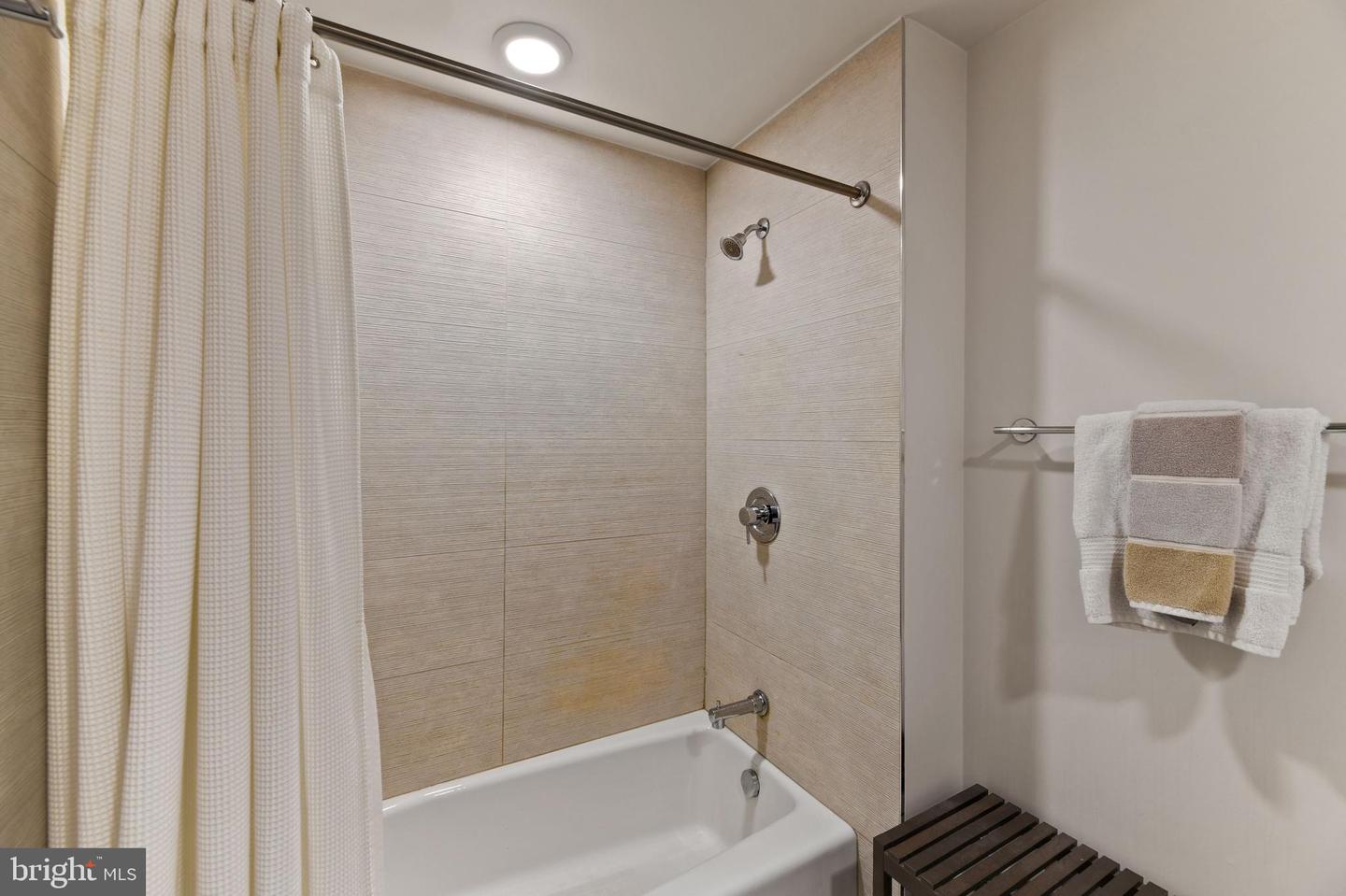 525 WATER ST SW #326, WASHINGTON, District Of Columbia 20024, 1 Bedroom Bedrooms, ,1 BathroomBathrooms,Residential,For sale,525 WATER ST SW #326,DCDC2168074 MLS # DCDC2168074