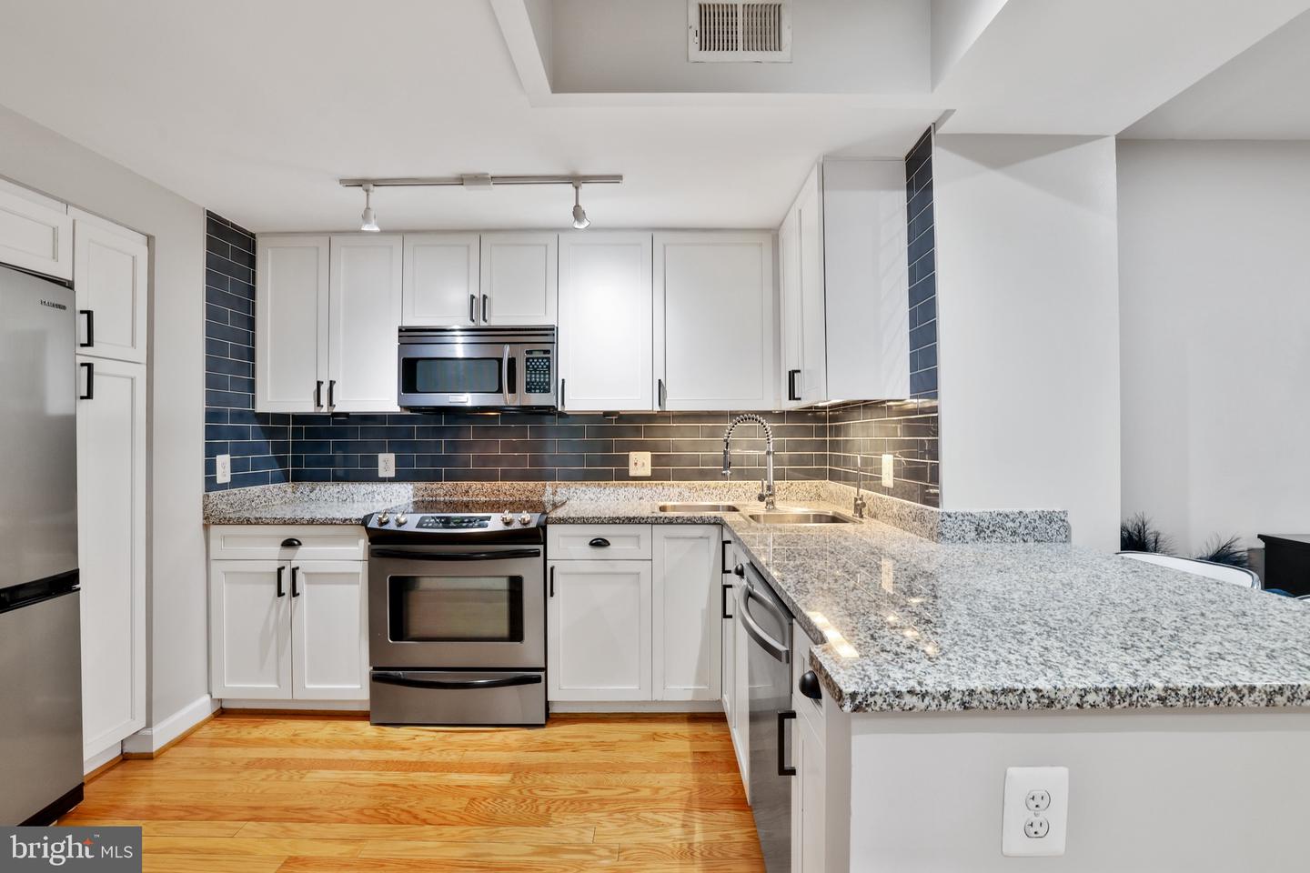 1314 MASSACHUSETTS AVE NW #106, WASHINGTON, District Of Columbia 20005, 1 Bedroom Bedrooms, ,1 BathroomBathrooms,Residential,For sale,1314 MASSACHUSETTS AVE NW #106,DCDC2168094 MLS # DCDC2168094