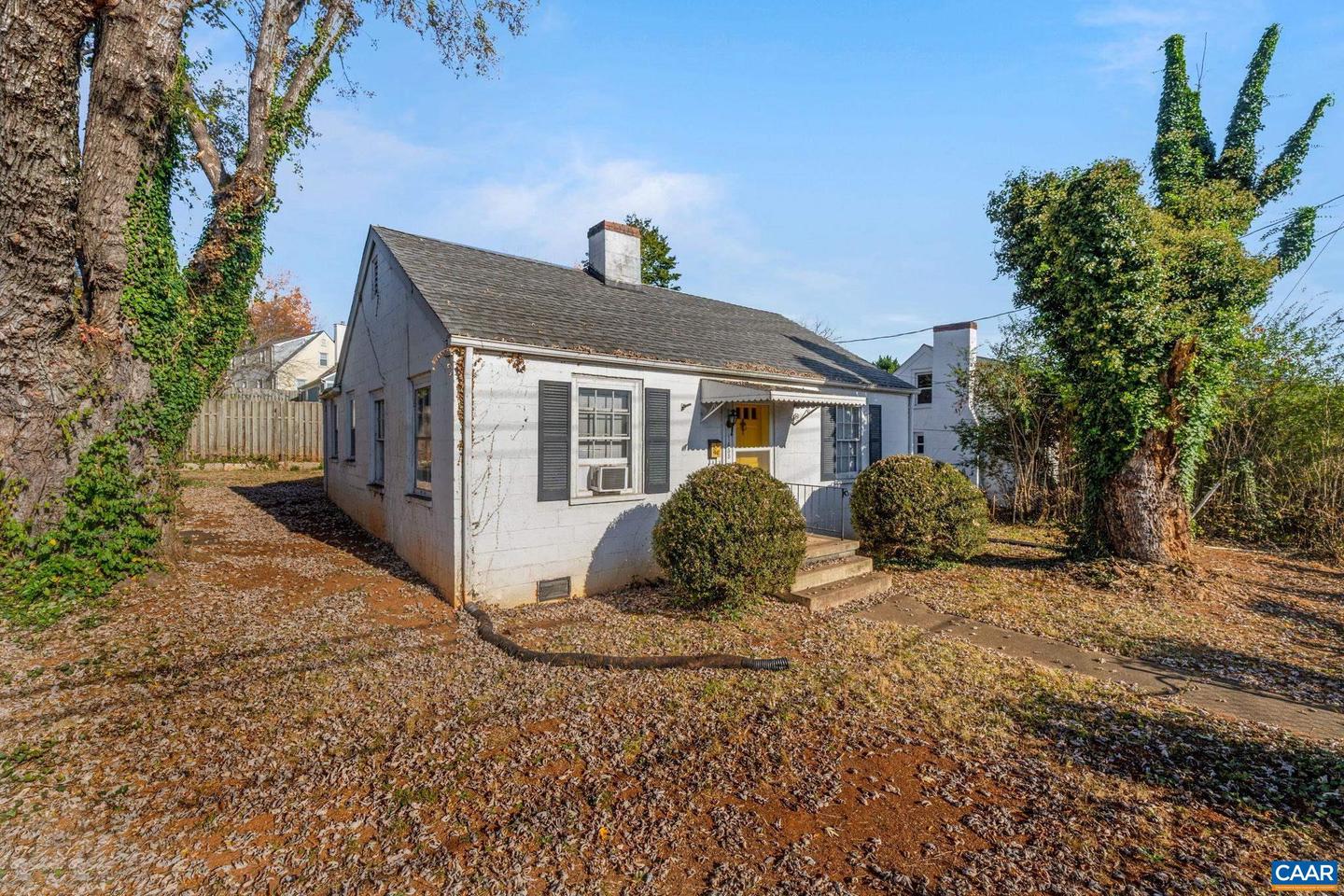 1435 E HIGH ST, CHARLOTTESVILLE, Virginia 22902, 2 Bedrooms Bedrooms, ,1 BathroomBathrooms,Residential,For sale,1435 E HIGH ST,658647 MLS # 658647