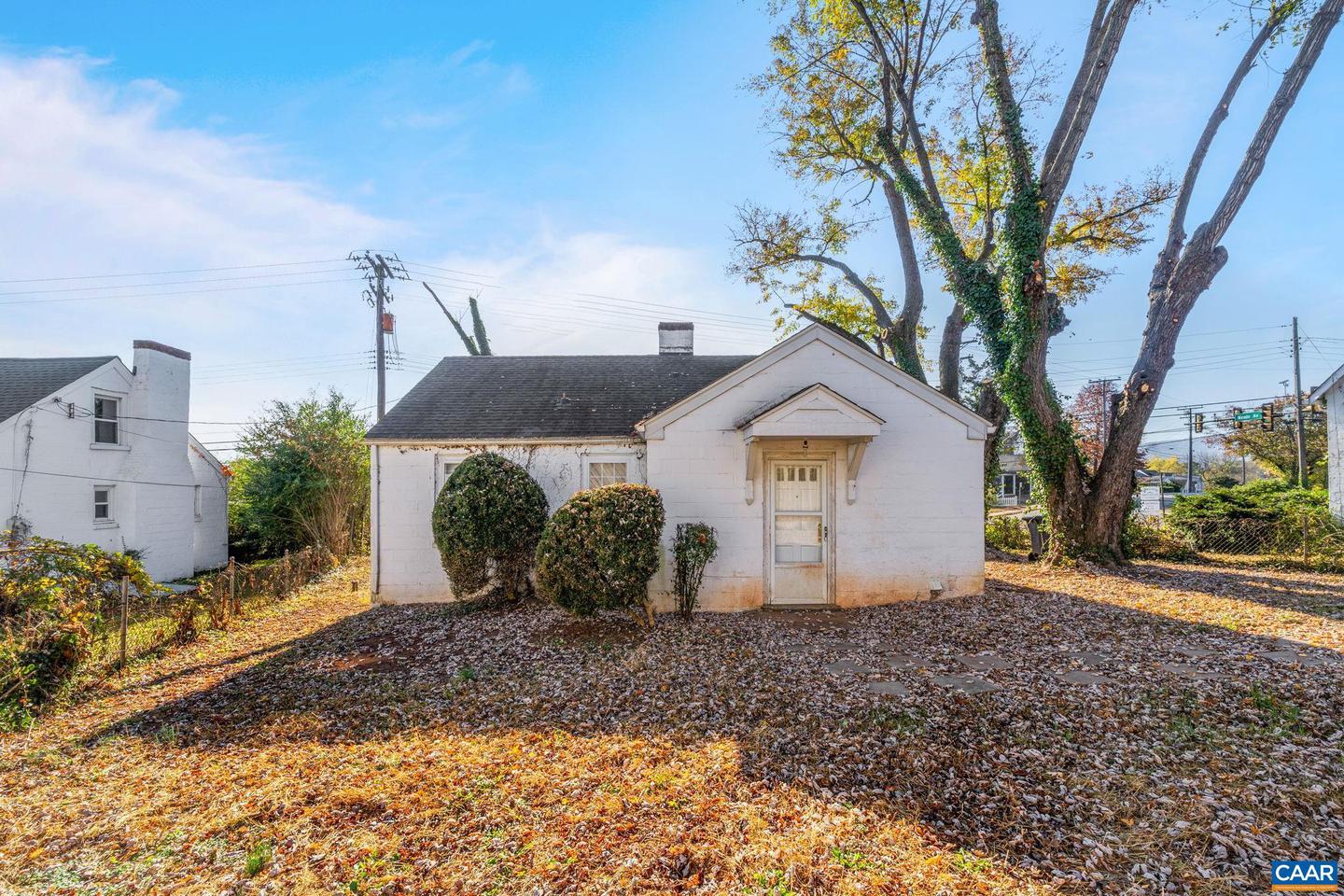 1435 E HIGH ST, CHARLOTTESVILLE, Virginia 22902, 2 Bedrooms Bedrooms, ,1 BathroomBathrooms,Residential,For sale,1435 E HIGH ST,658647 MLS # 658647