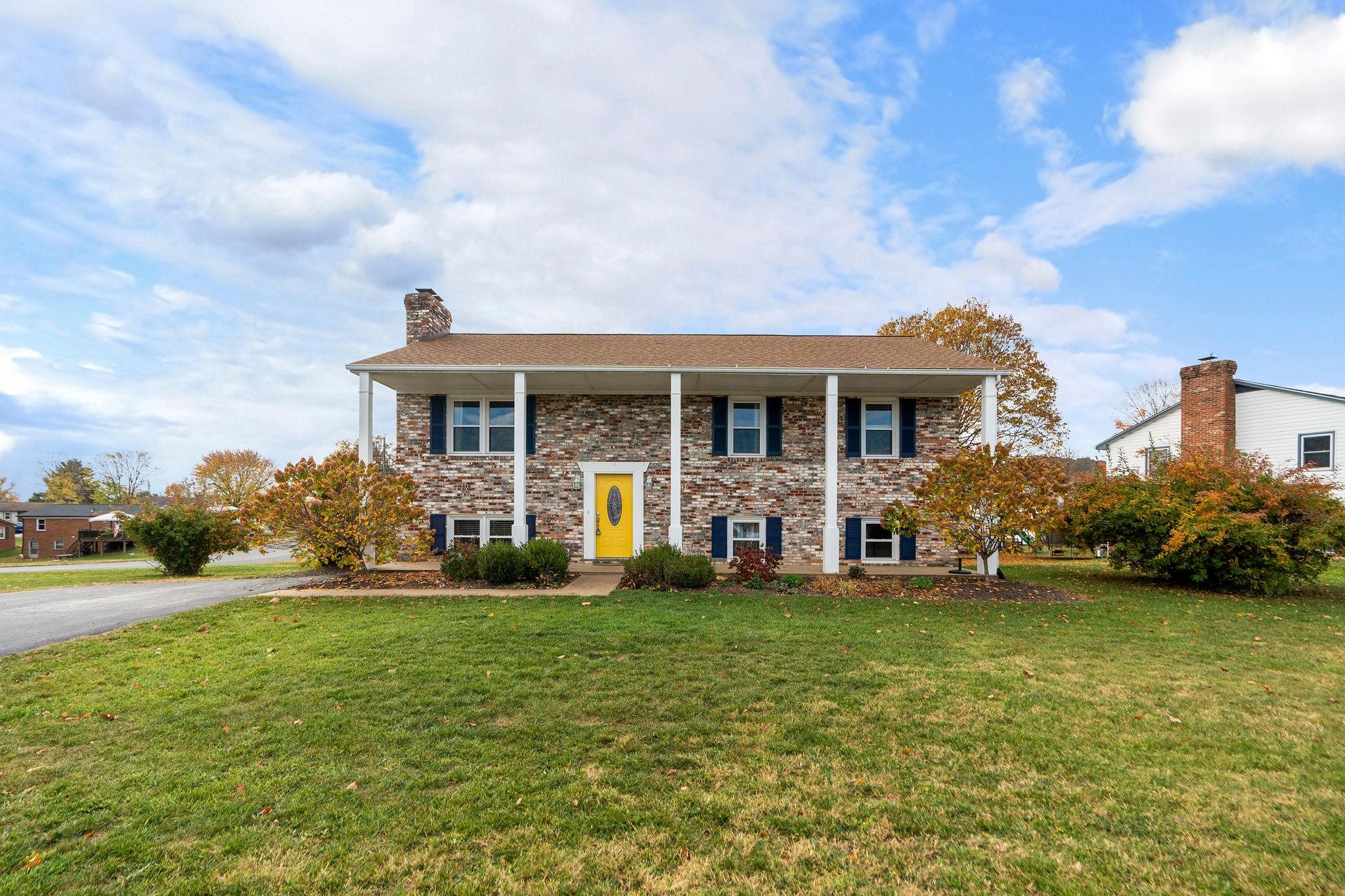 35 GRANARY RD, VERONA, Virginia 24482, 4 Bedrooms Bedrooms, ,3 BathroomsBathrooms,Residential,35 GRANARY RD,658648 MLS # 658648