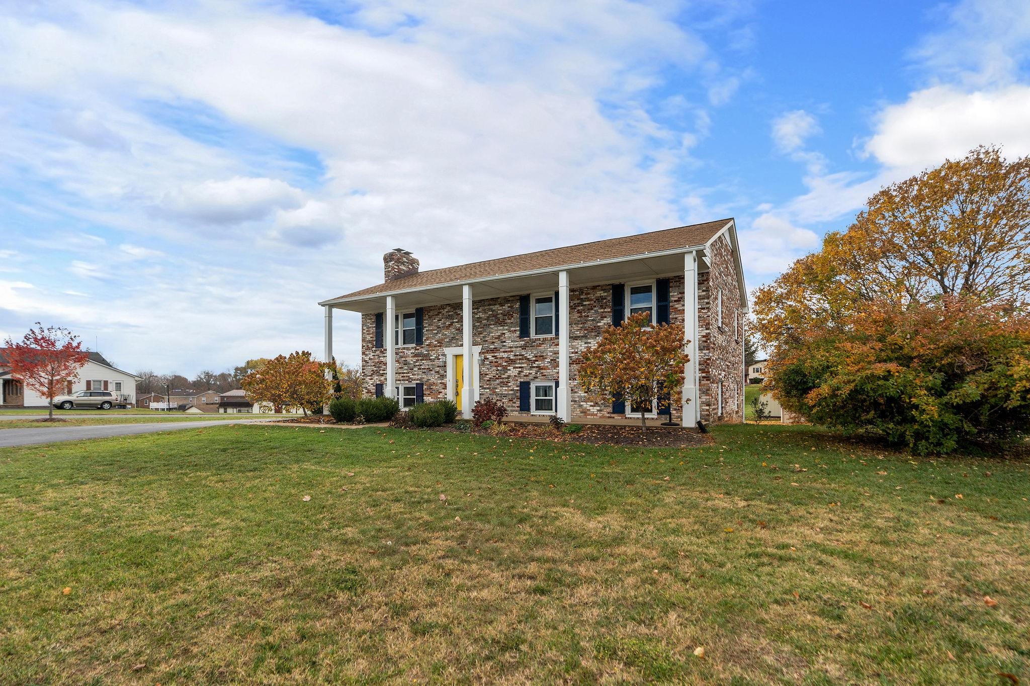 35 GRANARY RD, VERONA, Virginia 24482, 4 Bedrooms Bedrooms, ,3 BathroomsBathrooms,Residential,35 GRANARY RD,658648 MLS # 658648