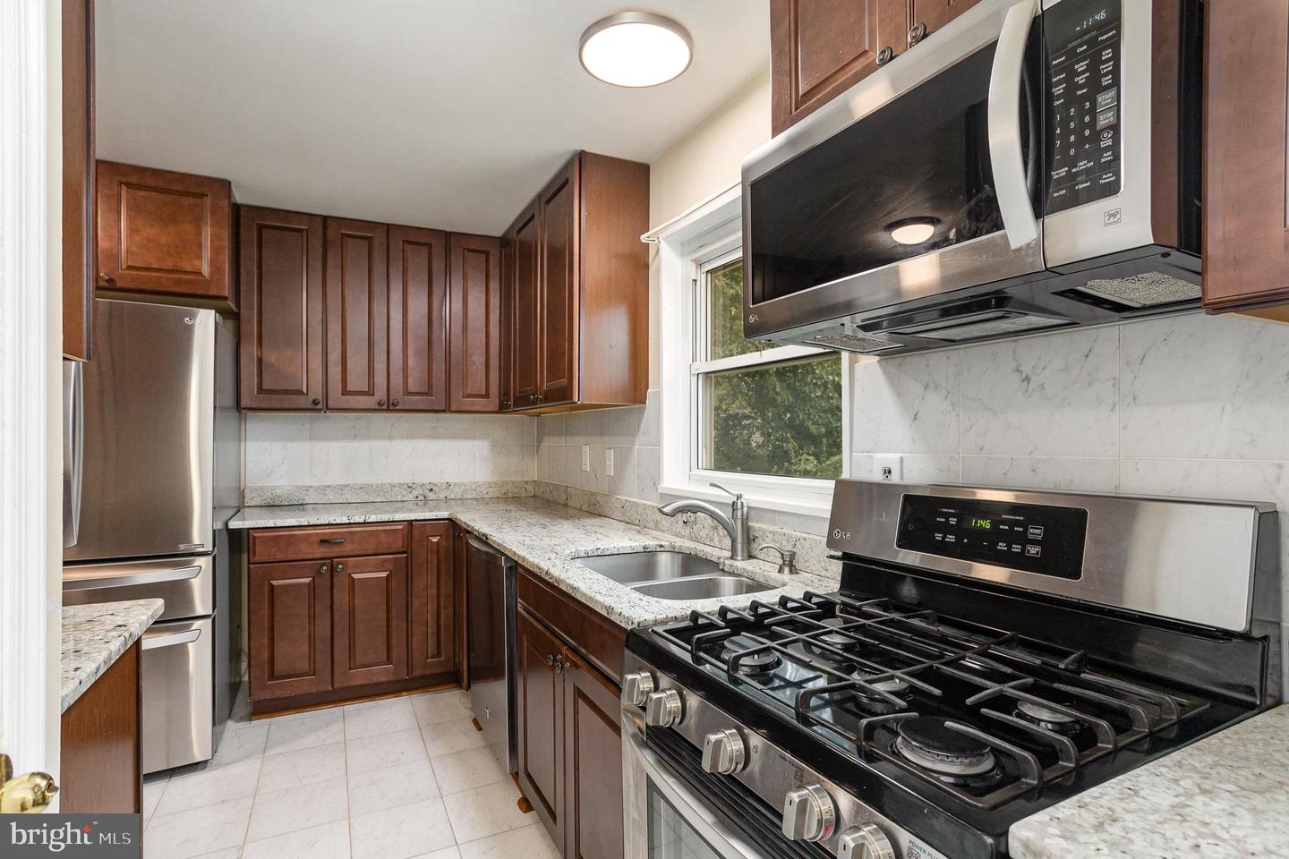 6202 HILLVIEW AVE, ALEXANDRIA, Virginia 22310, 4 Bedrooms Bedrooms, ,2 BathroomsBathrooms,Residential,For sale,6202 HILLVIEW AVE,VAFX2195954 MLS # VAFX2195954