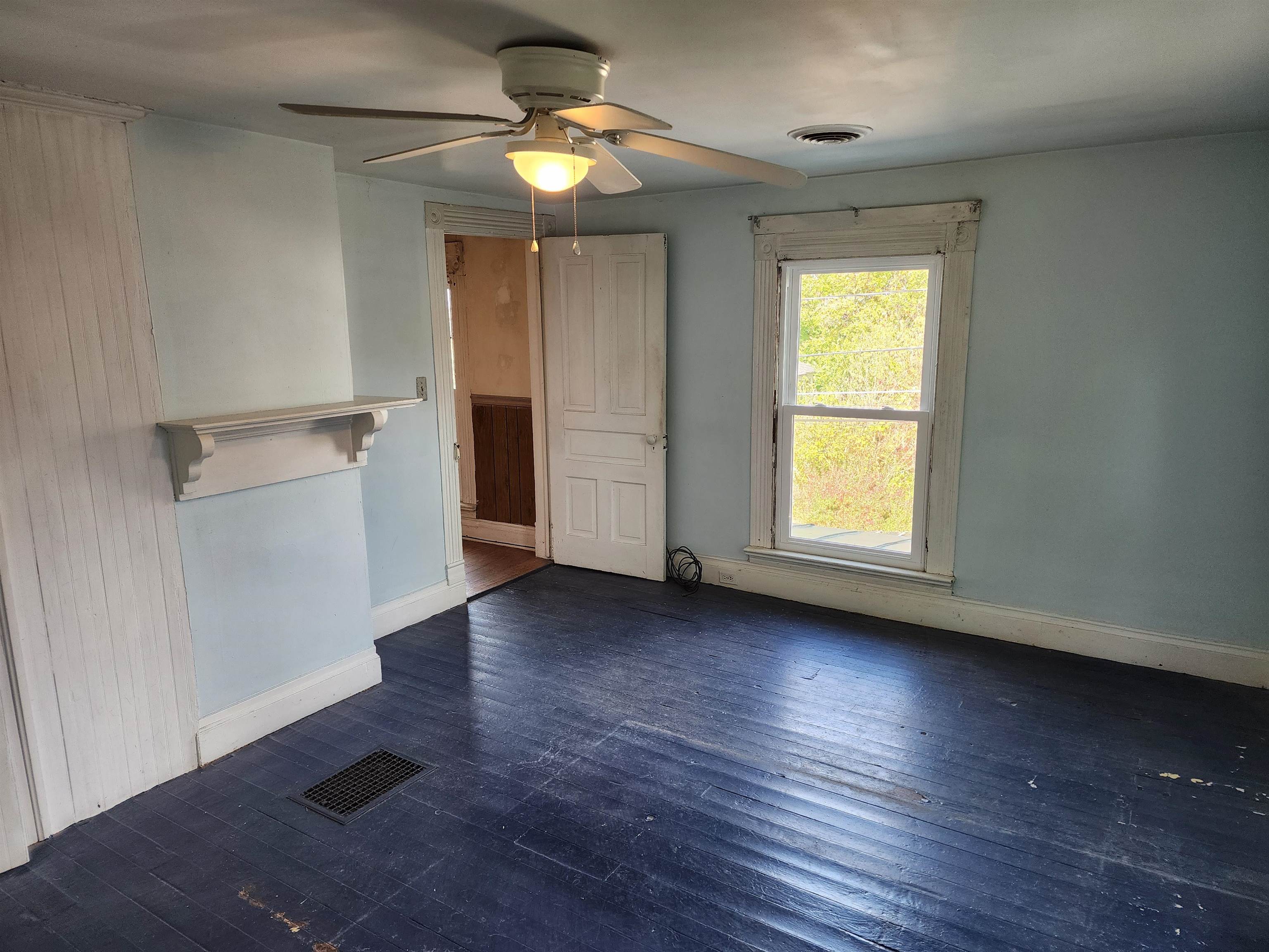 922 TROUT ST, STAUNTON, Virginia 24401, 2 Bedrooms Bedrooms, ,2 BathroomsBathrooms,Residential,922 TROUT ST,658329 MLS # 658329