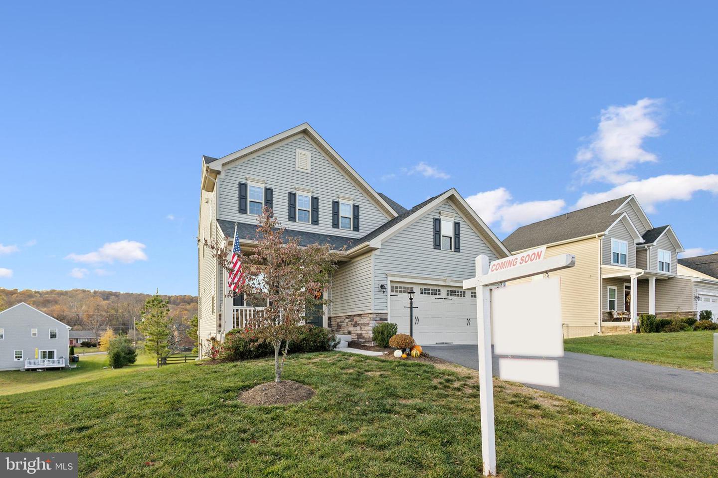 17239 OLD INGELSIDE DR, ROUND HILL, Virginia 20141, 5 Bedrooms Bedrooms, ,3 BathroomsBathrooms,Residential,For sale,17239 OLD INGELSIDE DR,VALO2083420 MLS # VALO2083420