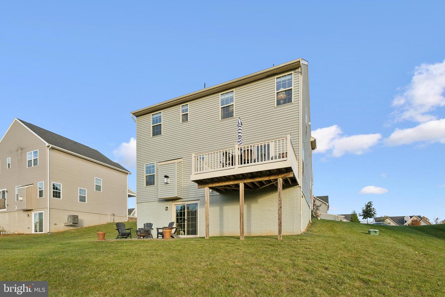 17239 OLD INGELSIDE DR, ROUND HILL, Virginia 20141, 5 Bedrooms Bedrooms, ,3 BathroomsBathrooms,Residential,For sale,17239 OLD INGELSIDE DR,VALO2083420 MLS # VALO2083420