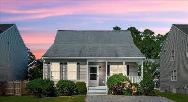 321 3RD ST, COLONIAL BEACH, Virginia 22443, 3 Bedrooms Bedrooms, ,2 BathroomsBathrooms,Residential,For sale,321 3RD ST,VAWE2007594 MLS # VAWE2007594