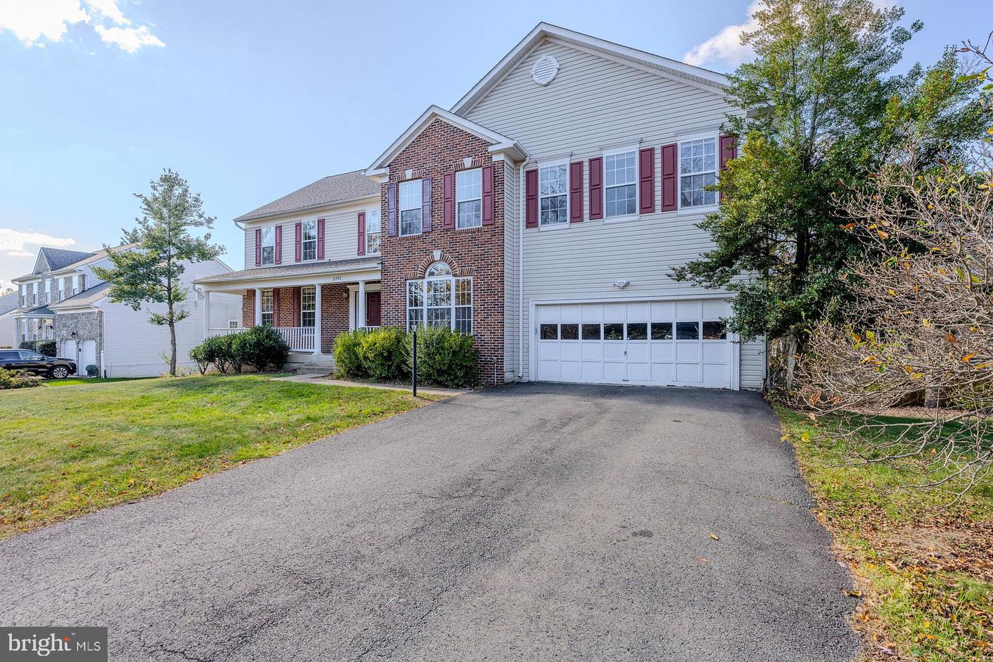 13592 DEN HOLLOW CT, MANASSAS, Virginia 20112, 6 Bedrooms Bedrooms, ,3 BathroomsBathrooms,Residential,For sale,13592 DEN HOLLOW CT,VAPW2082974 MLS # VAPW2082974