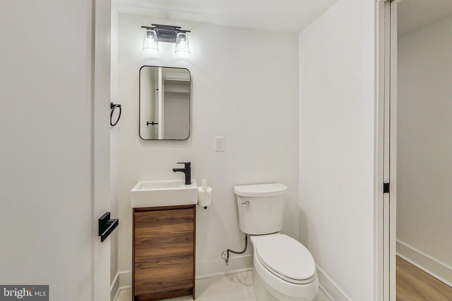 410 U ST NW #1, WASHINGTON, District Of Columbia 20001, 2 Bedrooms Bedrooms, ,2 BathroomsBathrooms,Residential,For sale,410 U ST NW #1,DCDC2165994 MLS # DCDC2165994