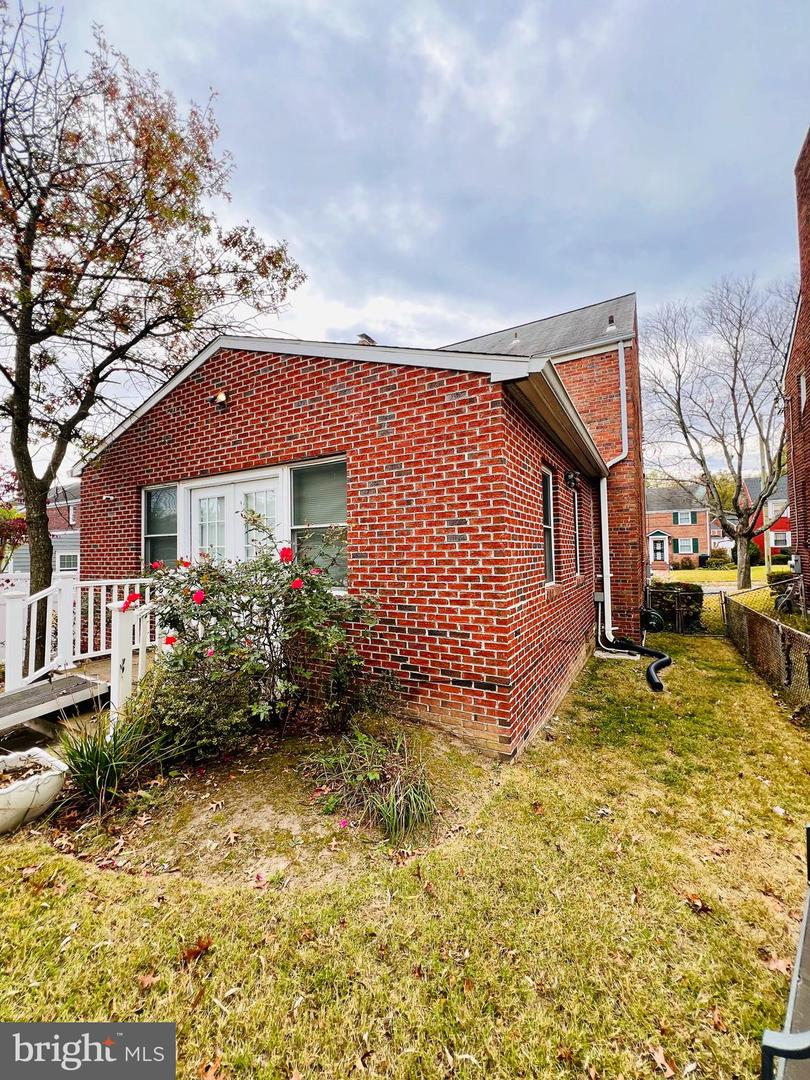 4833 QUEENS CHAPEL TER NE, WASHINGTON, District Of Columbia 20017, 3 Bedrooms Bedrooms, ,2 BathroomsBathrooms,Residential,For sale,4833 QUEENS CHAPEL TER NE,DCDC2168100 MLS # DCDC2168100