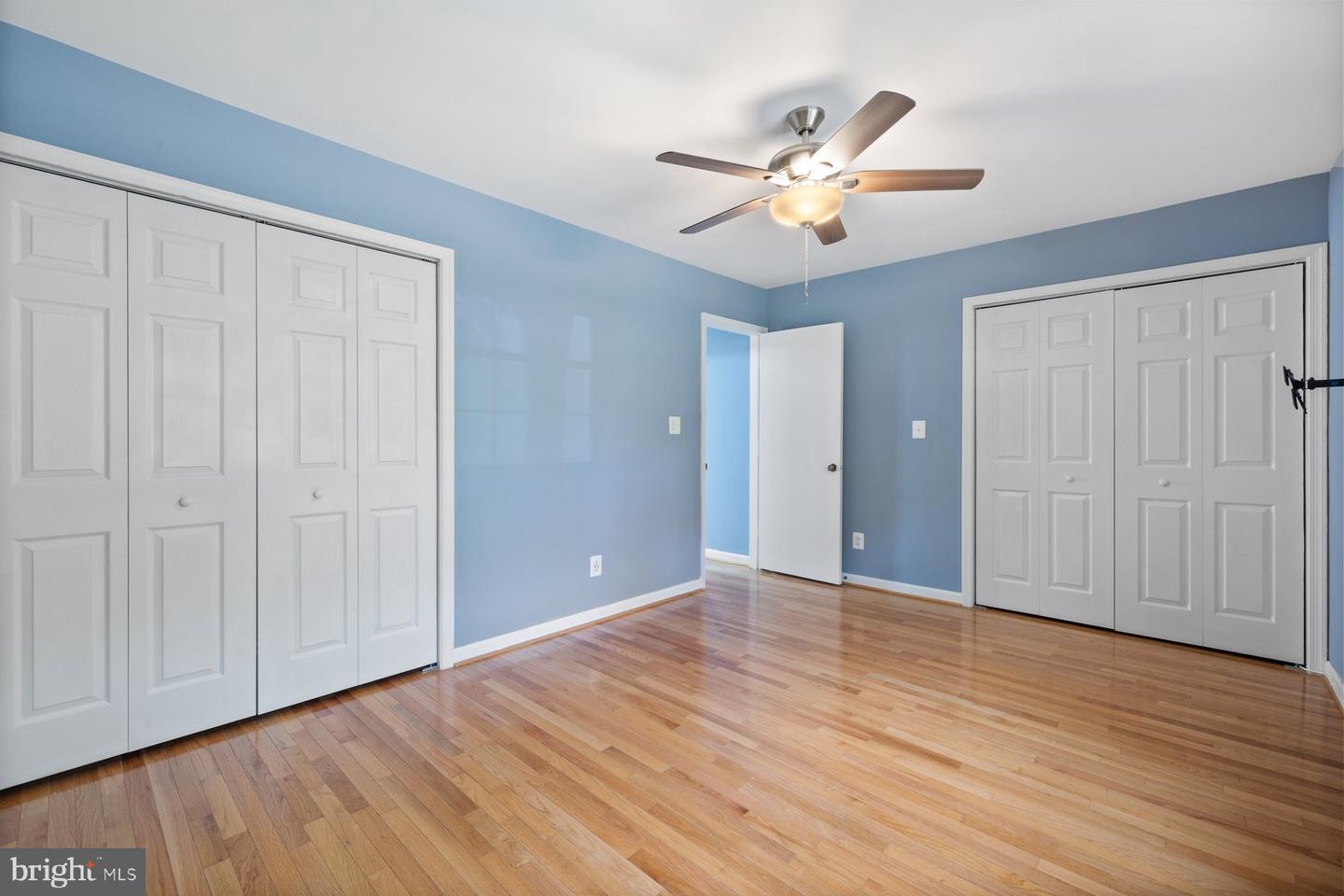 8141 CARRLEIGH PKWY, SPRINGFIELD, Virginia 22152, 2 Bedrooms Bedrooms, ,1 BathroomBathrooms,Residential,For sale,8141 CARRLEIGH PKWY,VAFX2210332 MLS # VAFX2210332