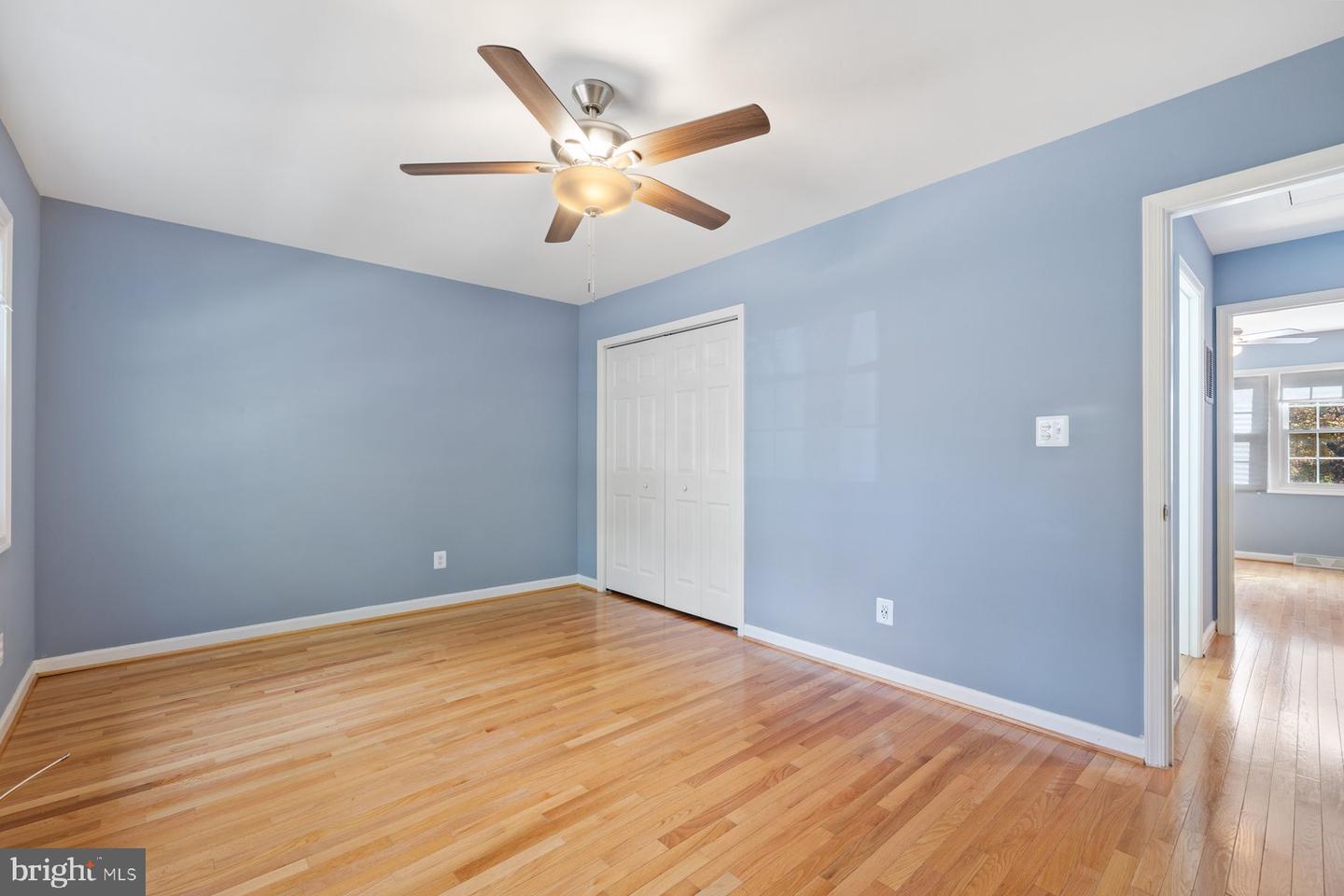 8141 CARRLEIGH PKWY, SPRINGFIELD, Virginia 22152, 2 Bedrooms Bedrooms, ,1 BathroomBathrooms,Residential,For sale,8141 CARRLEIGH PKWY,VAFX2210332 MLS # VAFX2210332