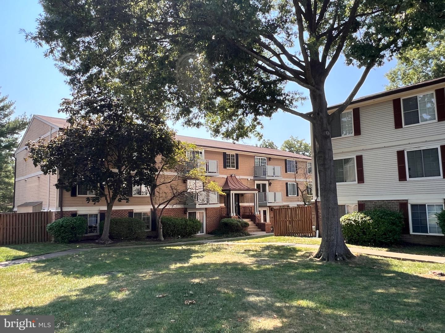 4300-H BUCKMAN RD #H, ALEXANDRIA, Virginia 22309, 2 Bedrooms Bedrooms, ,1 BathroomBathrooms,Residential,For sale,4300-H BUCKMAN RD #H,VAFX2194416 MLS # VAFX2194416