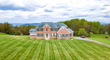 11571 MICA PL, LOVETTSVILLE, Virginia 20180, 4 Bedrooms Bedrooms, ,4 BathroomsBathrooms,Residential,For sale,11571 MICA PL,VALO2078616 MLS # VALO2078616