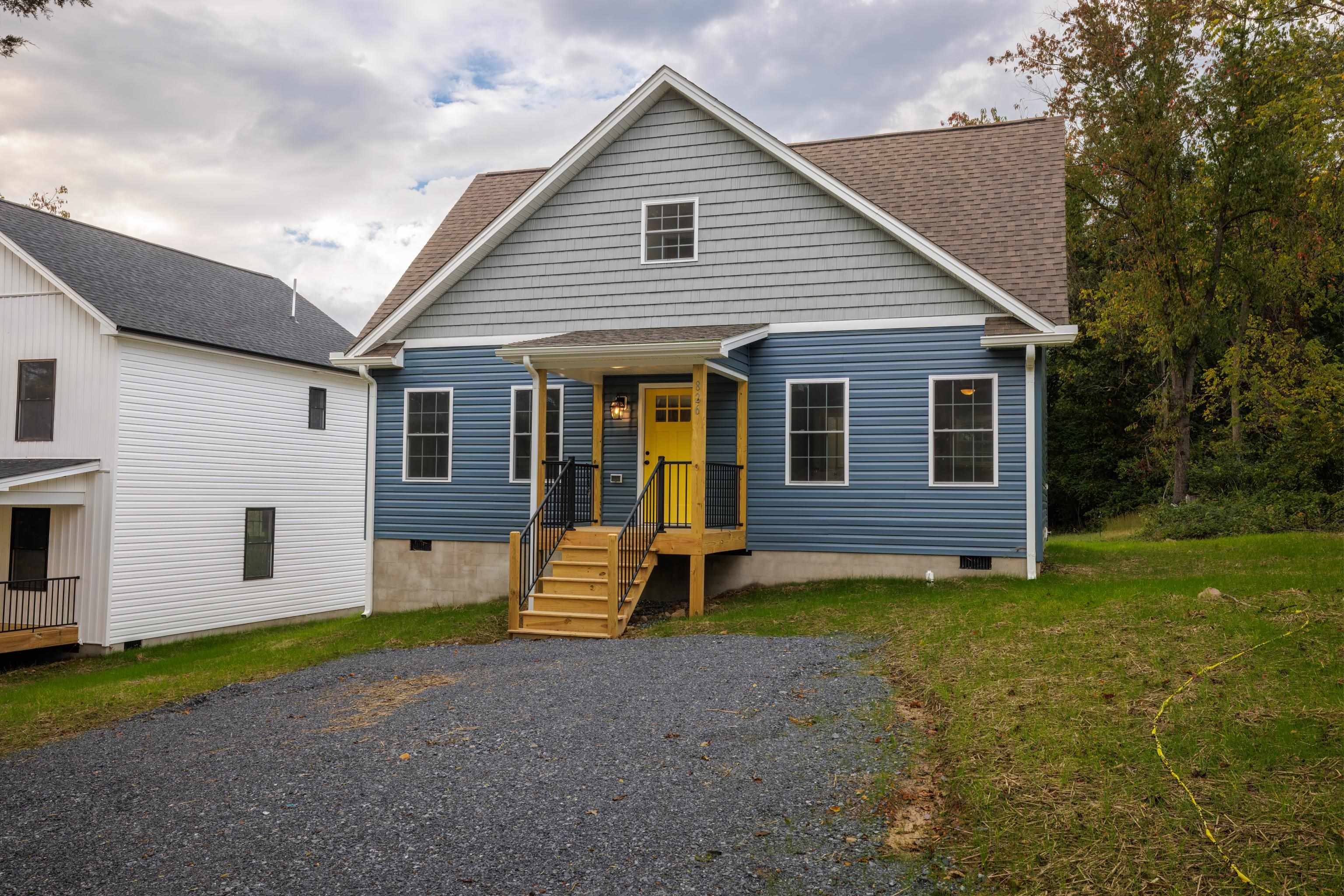 826 MARYLAND AVE, WAYNESBORO, Virginia 22980, 3 Bedrooms Bedrooms, ,2 BathroomsBathrooms,Residential,826 MARYLAND AVE,658716 MLS # 658716