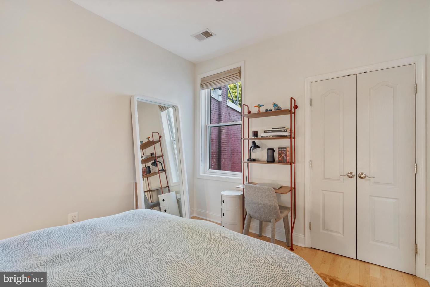 33 W ST NW, WASHINGTON, District Of Columbia 20001, 4 Bedrooms Bedrooms, ,3 BathroomsBathrooms,Residential,For sale,33 W ST NW,DCDC2164298 MLS # DCDC2164298