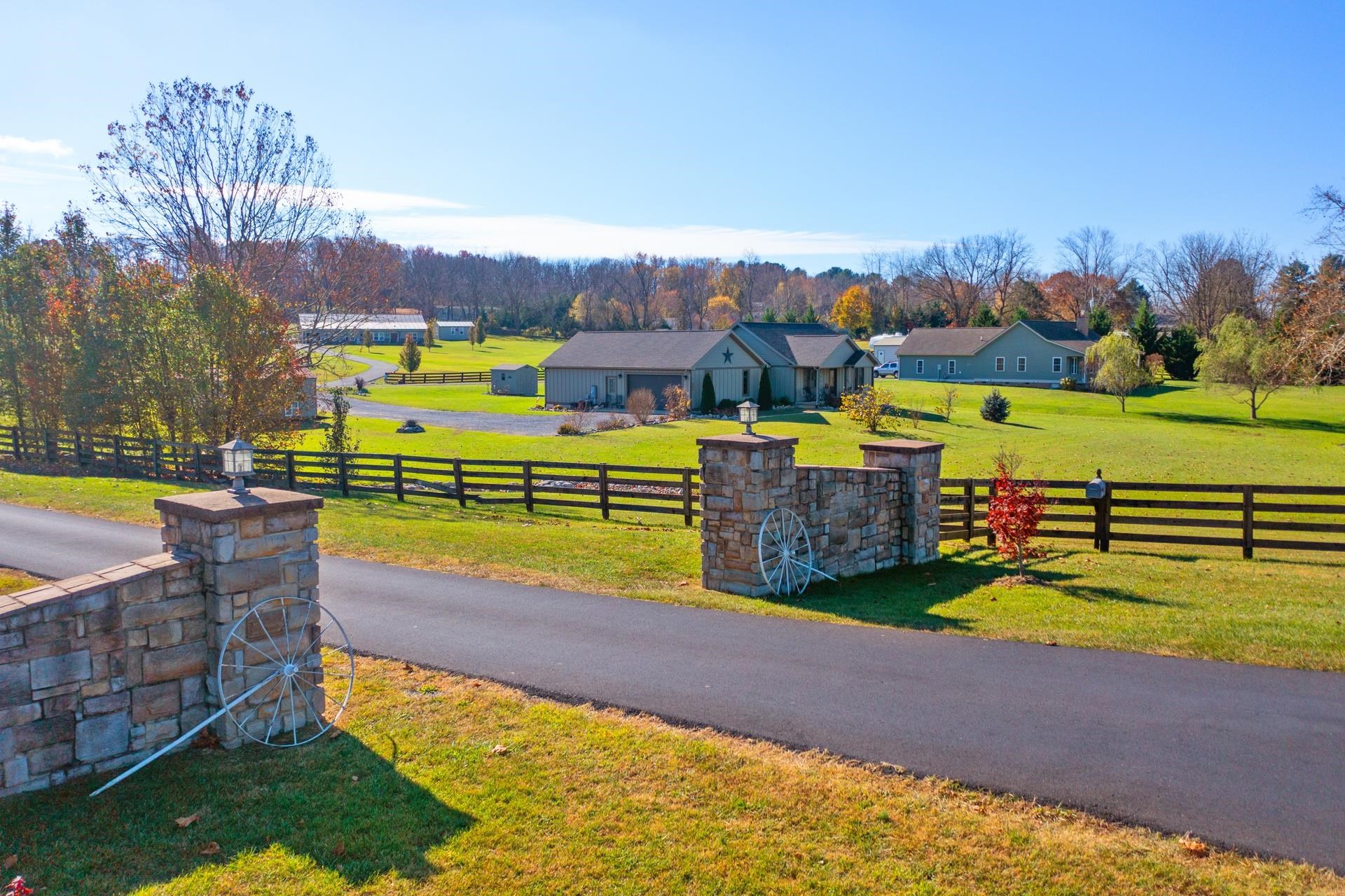 23 SOLSTICE SPRINGS LN, STUARTS DRAFT, Virginia 24477, 3 Bedrooms Bedrooms, ,2 BathroomsBathrooms,Residential,23 SOLSTICE SPRINGS LN,658732 MLS # 658732