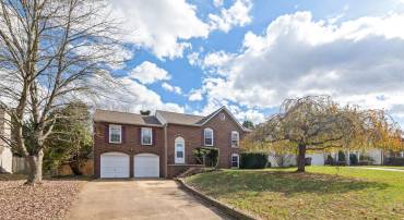 9729 ZIMBRO AVE, MANASSAS, Virginia 20110, 5 Bedrooms Bedrooms, ,3 BathroomsBathrooms,Residential,For sale,9729 ZIMBRO AVE,VAMN2007372 MLS # VAMN2007372