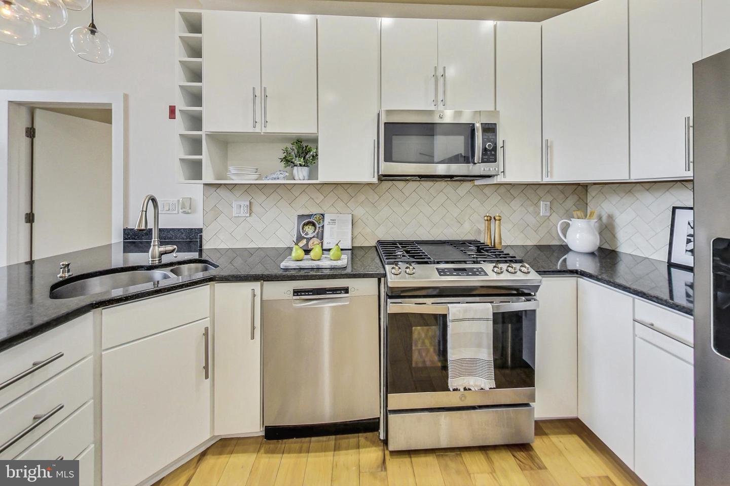 449 R ST NW #301, WASHINGTON, District Of Columbia 20001, 3 Bedrooms Bedrooms, ,2 BathroomsBathrooms,Residential,For sale,449 R ST NW #301,DCDC2168472 MLS # DCDC2168472