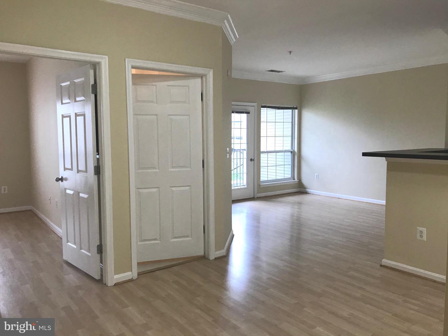 4870 EISENHOWER AVE #306, ALEXANDRIA, Virginia 22304, 1 Bedroom Bedrooms, ,1 BathroomBathrooms,Residential,For sale,4870 EISENHOWER AVE #306,VAAX2039568 MLS # VAAX2039568