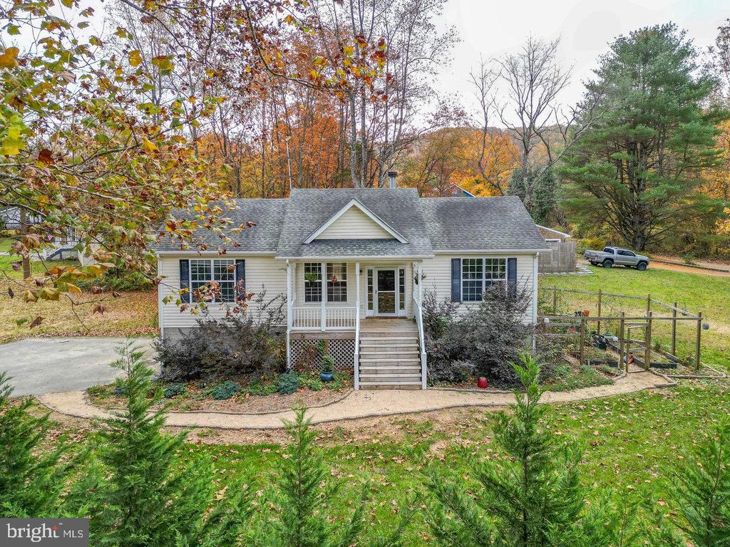 248 HIGH VIEW RD, STANARDSVILLE, Virginia 22973, 3 Bedrooms Bedrooms, ,3 BathroomsBathrooms,Residential,248 HIGH VIEW RD,VAGR2000618 MLS # VAGR2000618