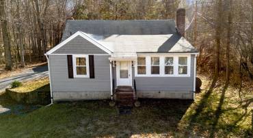 502 FORESTRY RD, HOT SPRINGS, Virginia 24445, 3 Bedrooms Bedrooms, ,1 BathroomBathrooms,Residential,502 FORESTRY RD,658735 MLS # 658735